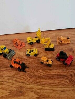 Vtg (9) Die-Cast Construction Vehicles- Hot Wheels (HK), Tomica & Matchbox